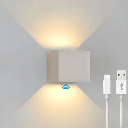 Adjustable Square Wall Light – Flexible Angle, Dimmable Light & Sleek Wall Lamp