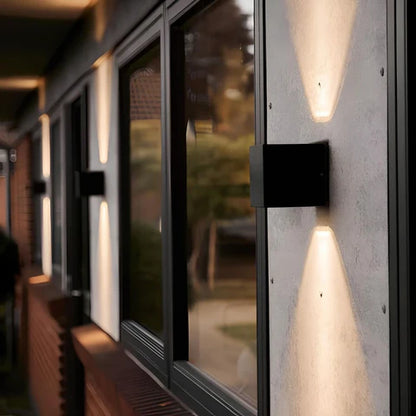 Adjustable Square Wall Light – Flexible Angle, Dimmable Light & Sleek Wall Lamp