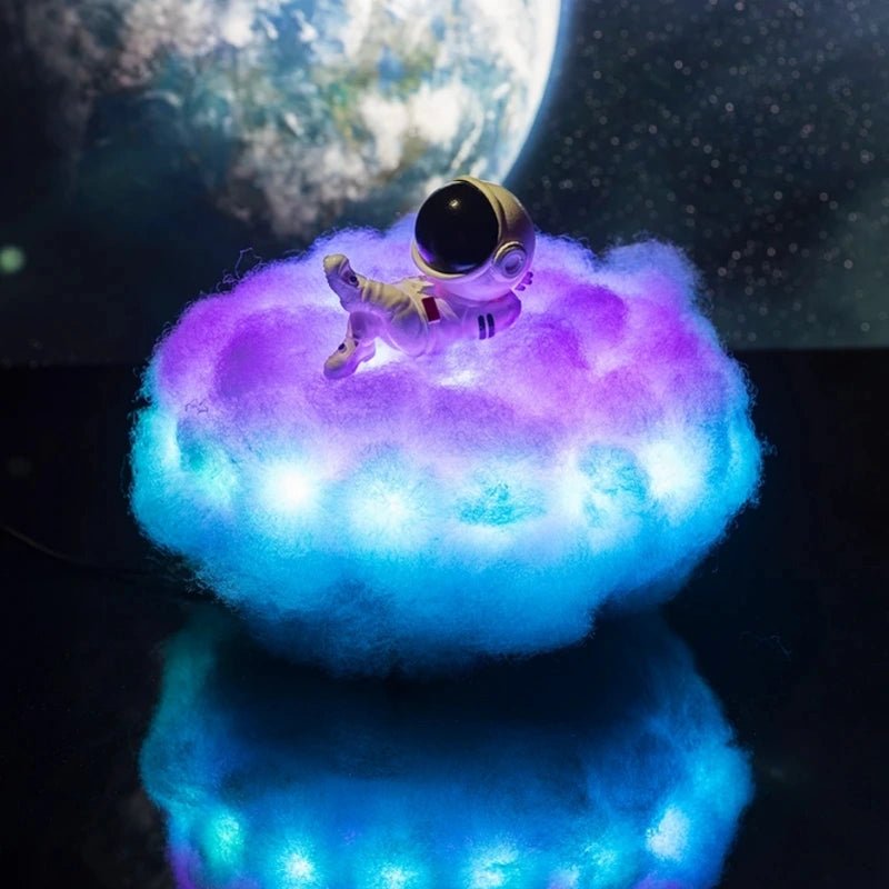 Astronaut Cloud Lamp - Dreamy Colorful LED Night Light - Veliqo