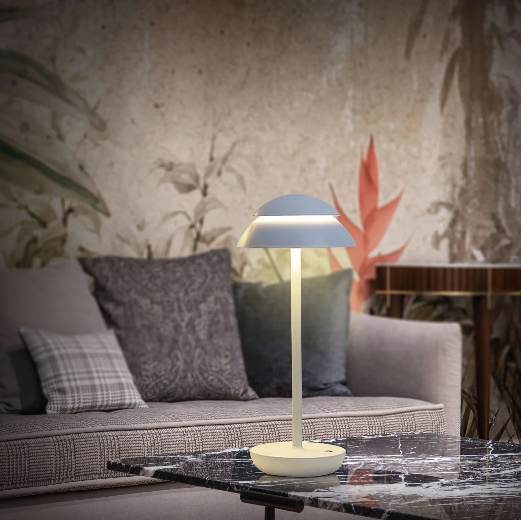 Elegant Table Lamp - Scandinavian Design (Cordless & Rechargeable) - Veliqo