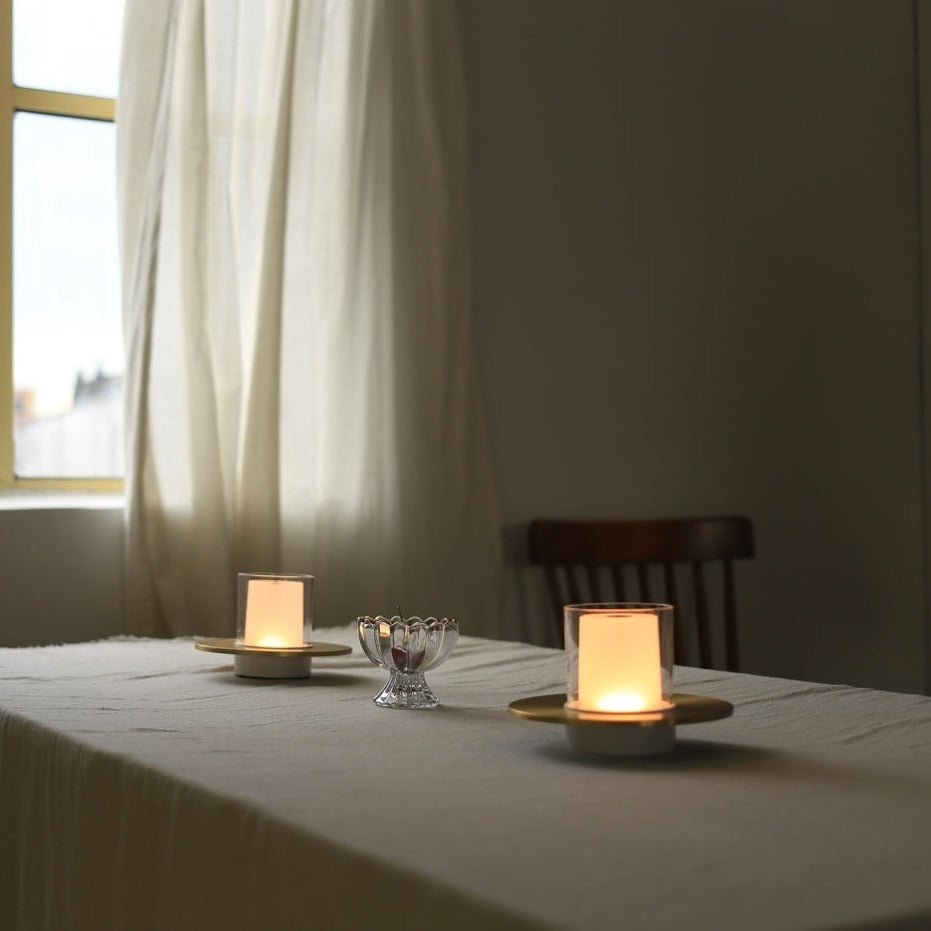 Elegant Touch - Controlled Candle Lamp - Minimalist & Cordless Design - Veliqo