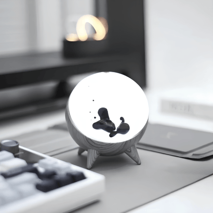 Ferrofluid Display Speaker - Captivating Interactive Sound - Responsive Display Art - Veliqo